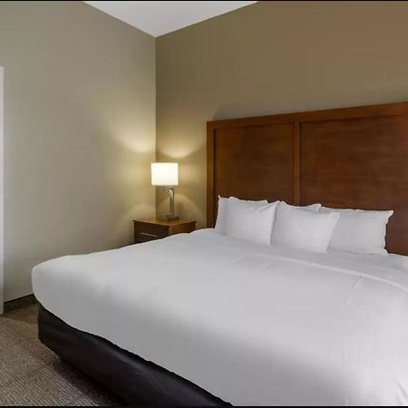 Comfort Inn & Suites Peachtree Corners Norcross Exterior photo