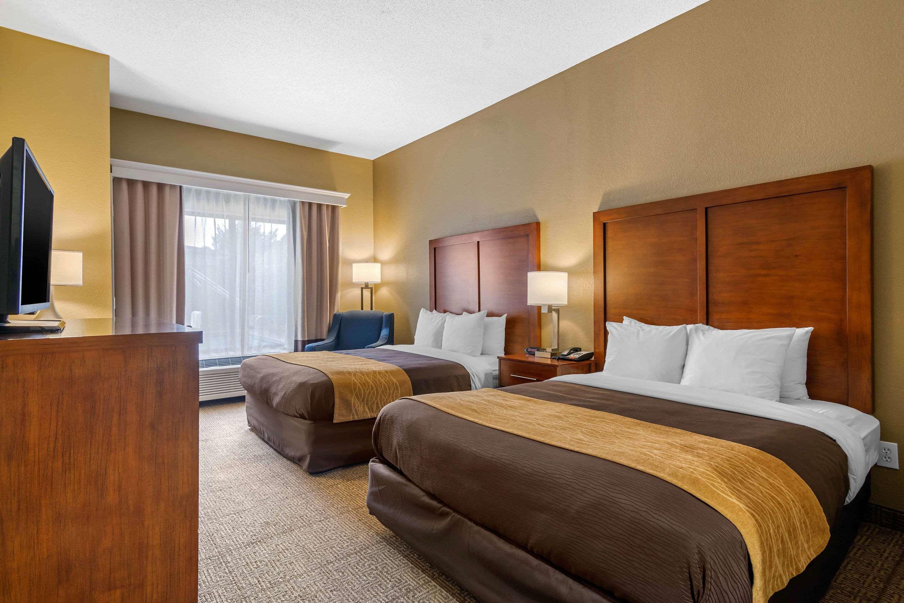 Comfort Inn & Suites Peachtree Corners Norcross Exterior photo
