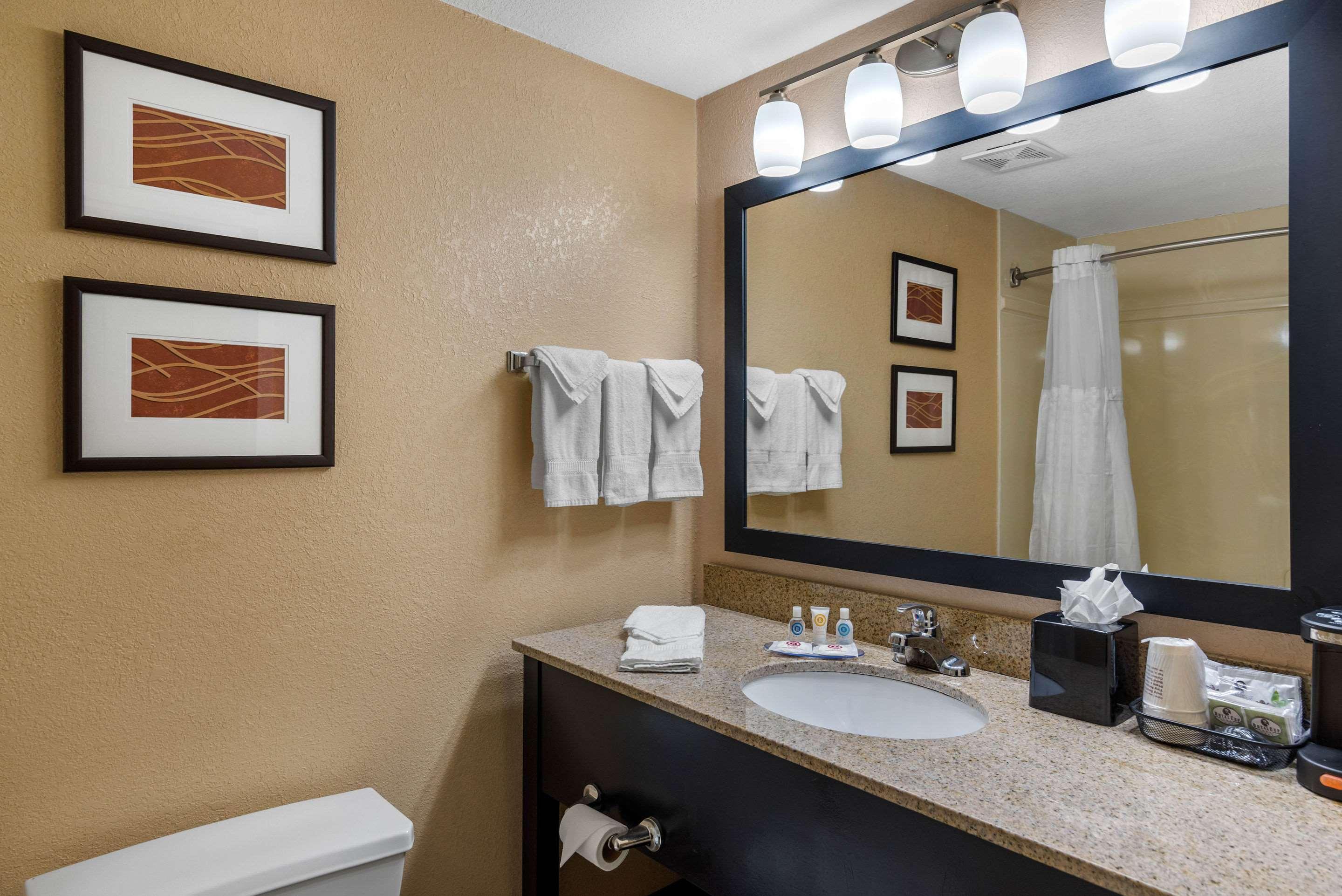 Comfort Inn & Suites Peachtree Corners Norcross Exterior photo